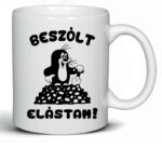 Vicces vakond mintás bögre „Beszólt, elástam!” felirattal, humoros fekete-fehér dizájn