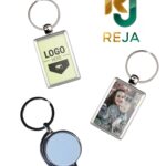 Reja fényképes és logózható fém kulcstartók – Egyedi, elegáns ajándékok
